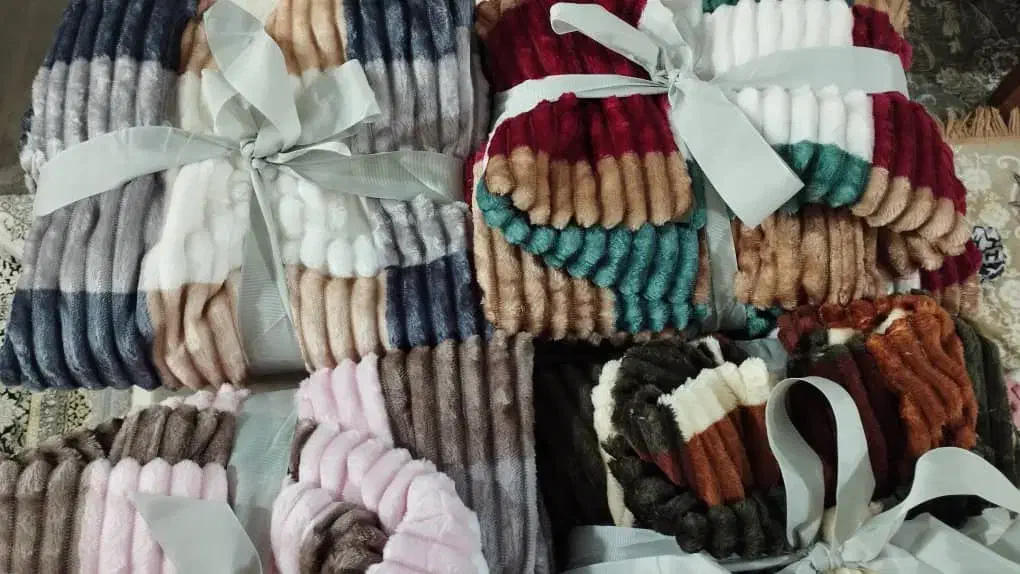 پتو یک نفره مسافرتی|رختخواب، بالش، پتو|شیراز, شهرک فرزانگان|دیوار