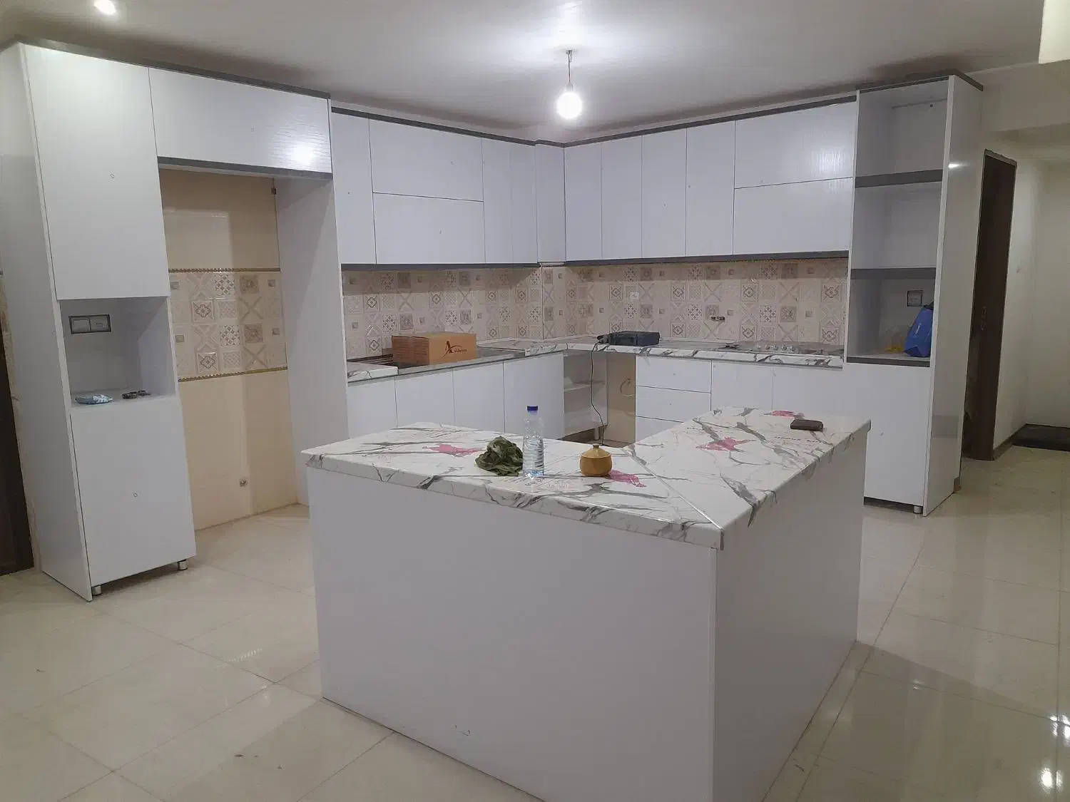 دکوراسیون ققنوس|جاکفشی، کمد، دراور|قدس, شهرقدس|دیوار