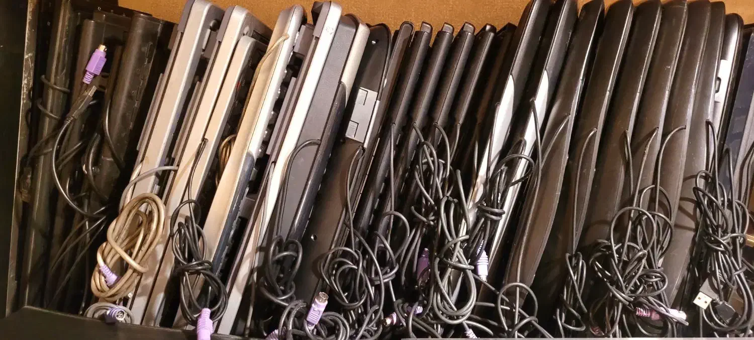 ۲۶ عدد کیبرد فراسو فول|قطعات و لوازم جانبی رایانه|تهران, جنتآباد شمالی|دیوار