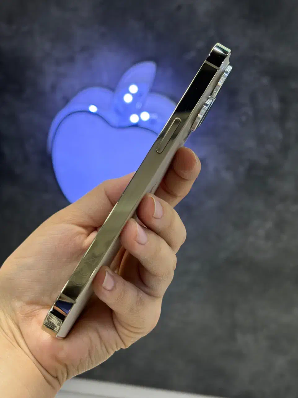 ایفون ۱۳ پرو رنگ طلا بدون یک نقطه و خش قسطی تازه|موبایل|اصفهان, مفتح|دیوار