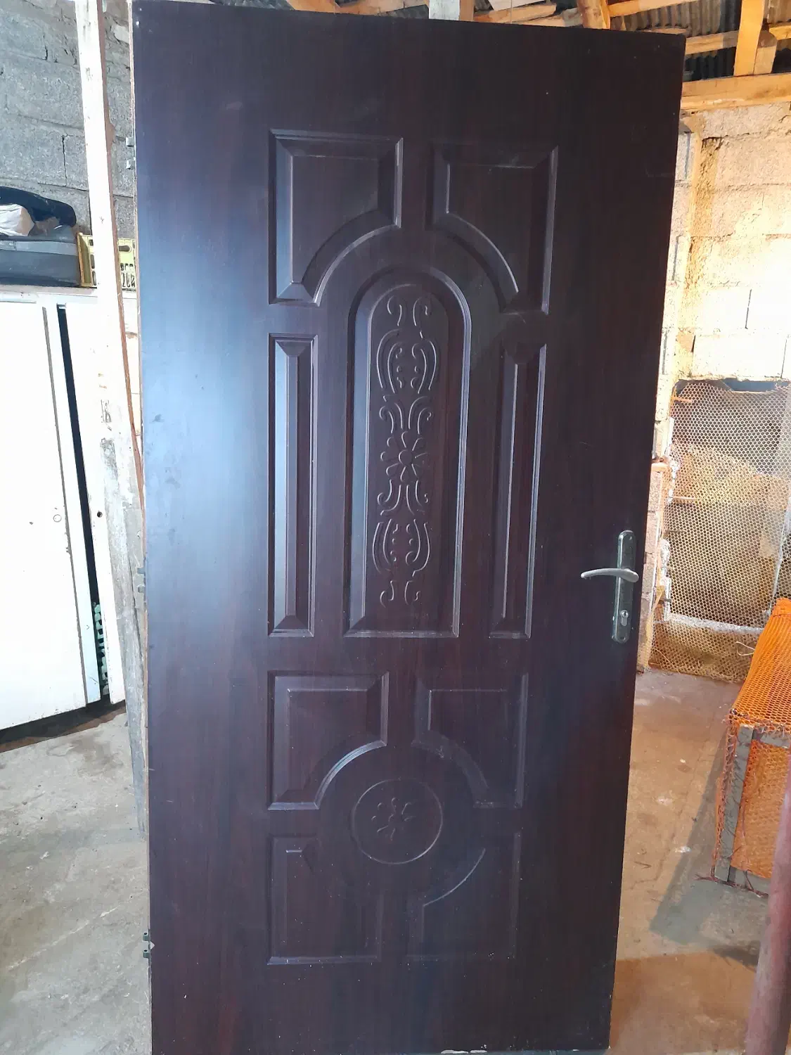 درب وروی سالم و چهارچوب و قفل و دستگیره|مصالح و تجهیزات ساختمان|کومله, |دیوار