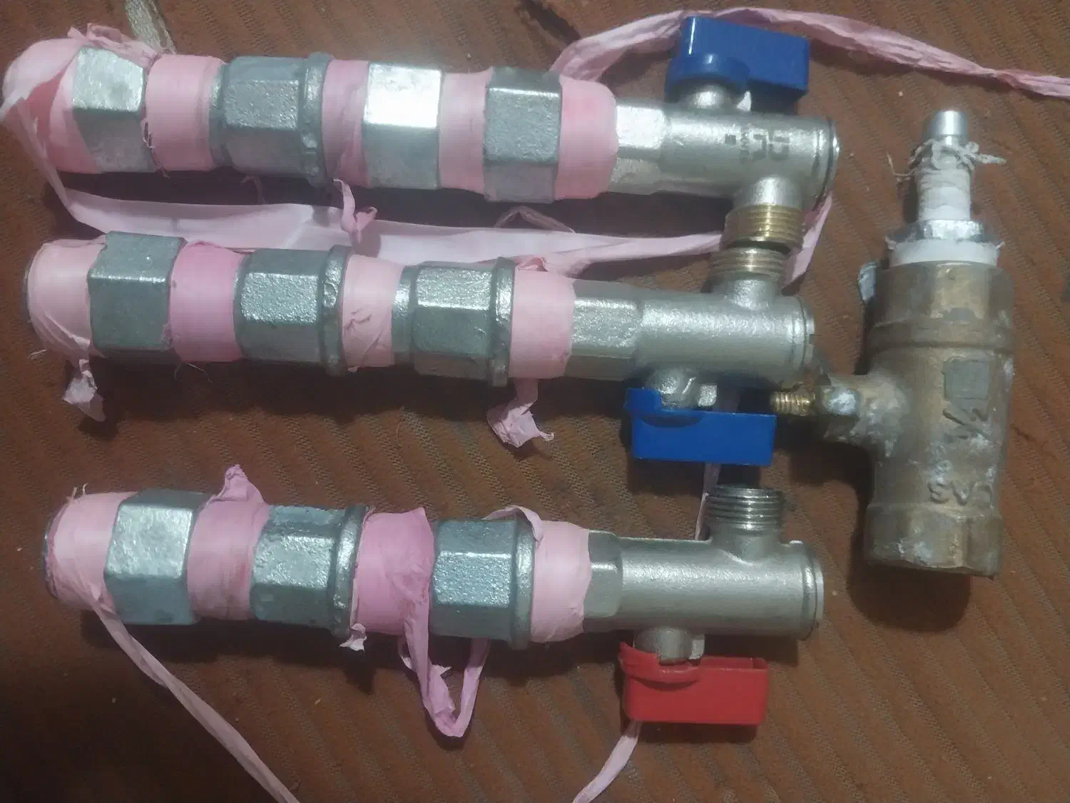 مقداری وسایل خرده ریز حراجی|حراج|کرمانشاه, |دیوار