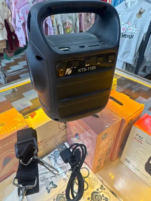 اسپیکر بلوتوثی|لوازم جانبی موبایل و تبلت|تبریز, |دیوار