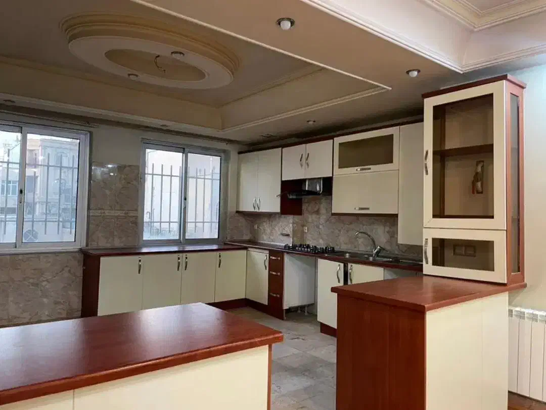 پاسداران زمرد ۱۳۵ متر|فروش آپارتمان|تهران, قبا|دیوار