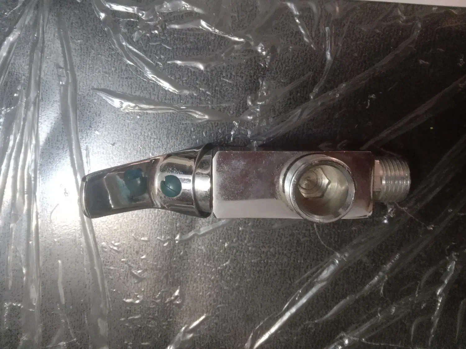 شیر توالت کاشانه|لوازم سرویس بهداشتی|کیش, |دیوار