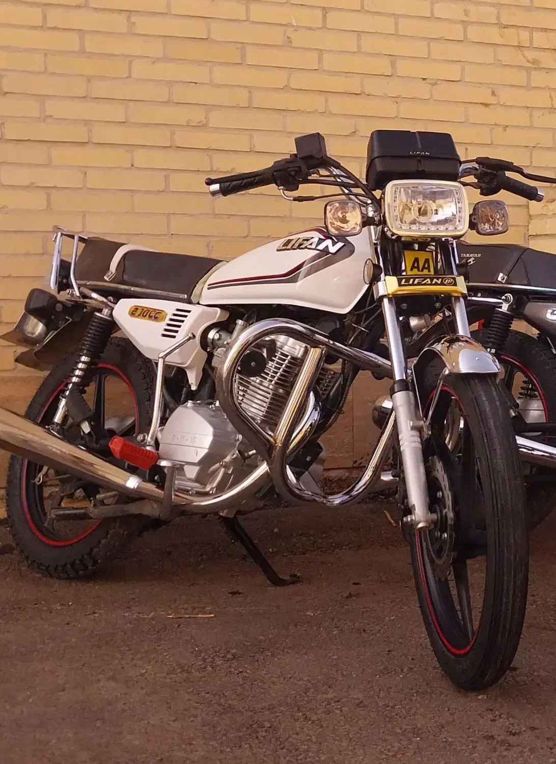 200لیفان|موتورسیکلت|مهریز, |دیوار