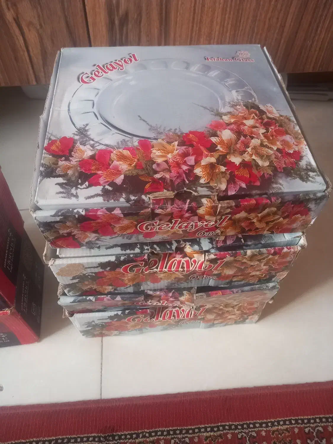 بشقاب پلو خوری و خورش خوری وقندان|ظروف سرو و پذیرایی|مشکین‌دشت, |دیوار