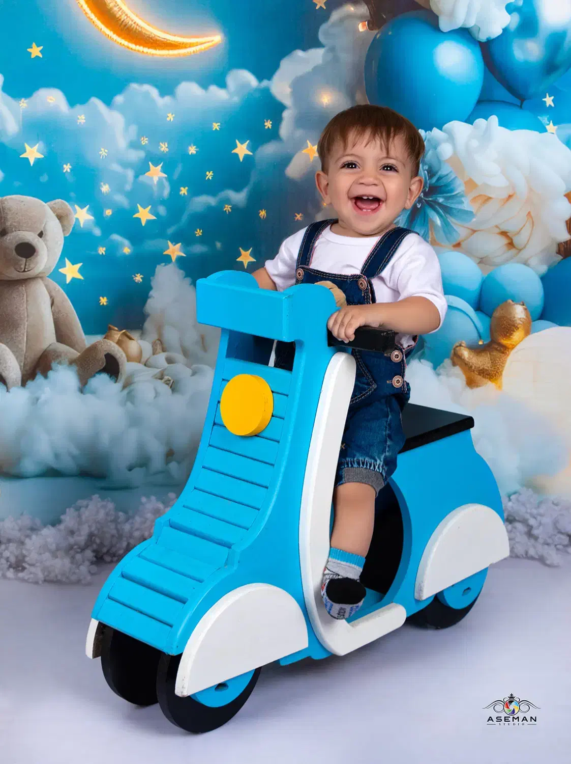 آتلیه عکس کودک و خانواده|خدمات پذیرایی، مراسم|ارومیه, |دیوار