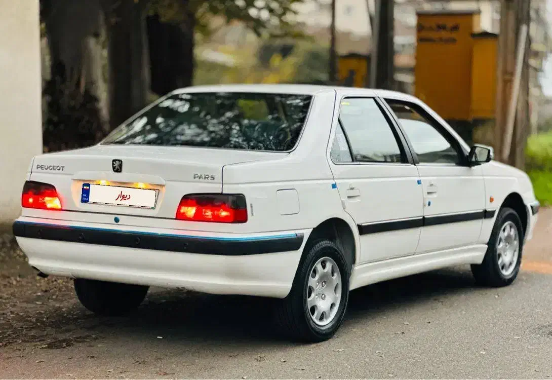 پژو پارس مدل ۹۳ در حد خشک|خودرو سواری و وانت|رشت, استقامت ۱|دیوار