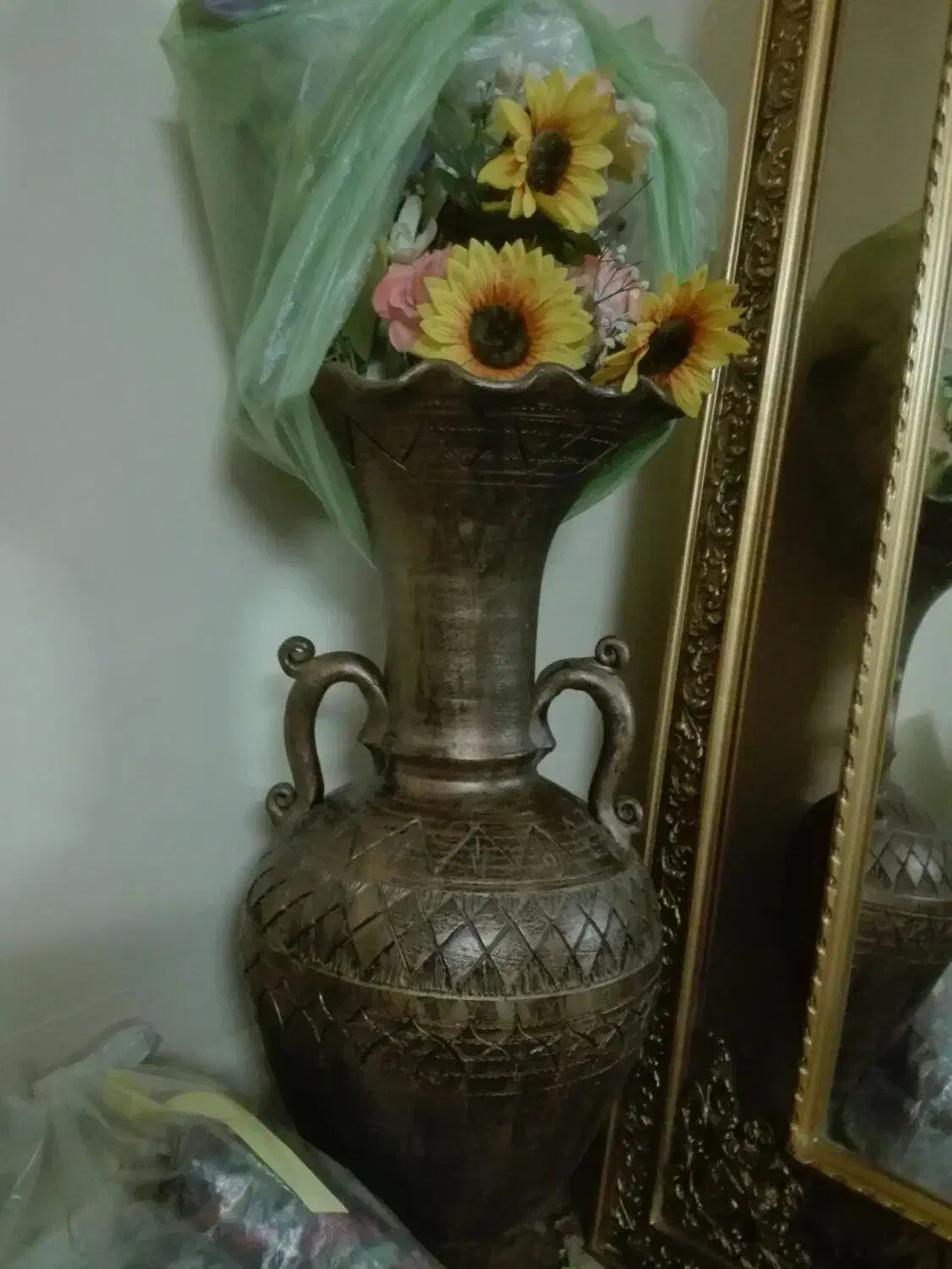 کوزه بزرگ سفالی قدیمی|صنایع دستی و سایر لوازم تزئینی|شیراز, بعثت|دیوار