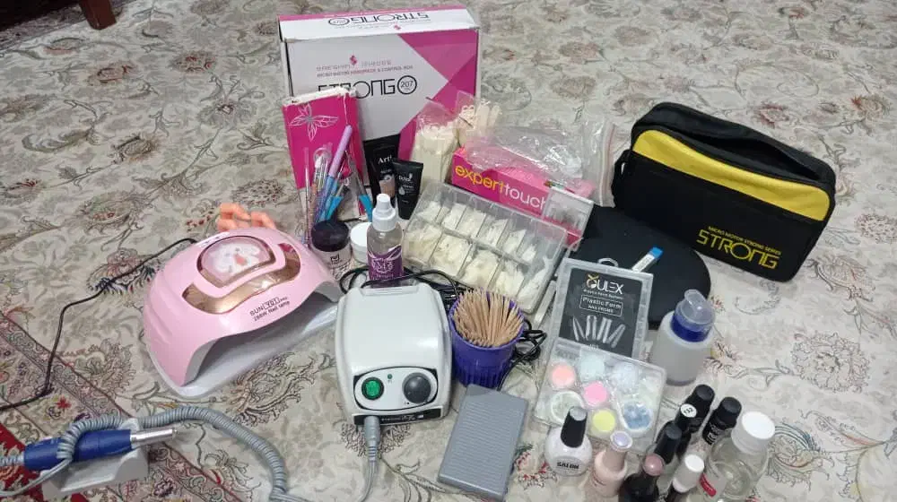 دستگاه ناخن کاری|آرایشگاه و سالنهای زیبایی|پرند, فاز ۴|دیوار