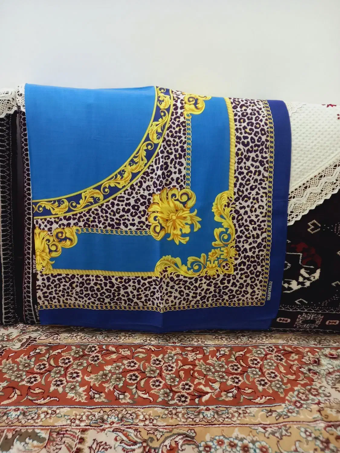 چارقد نو حتی یه بارم سر نکردم|لباس|گمیشان, |دیوار