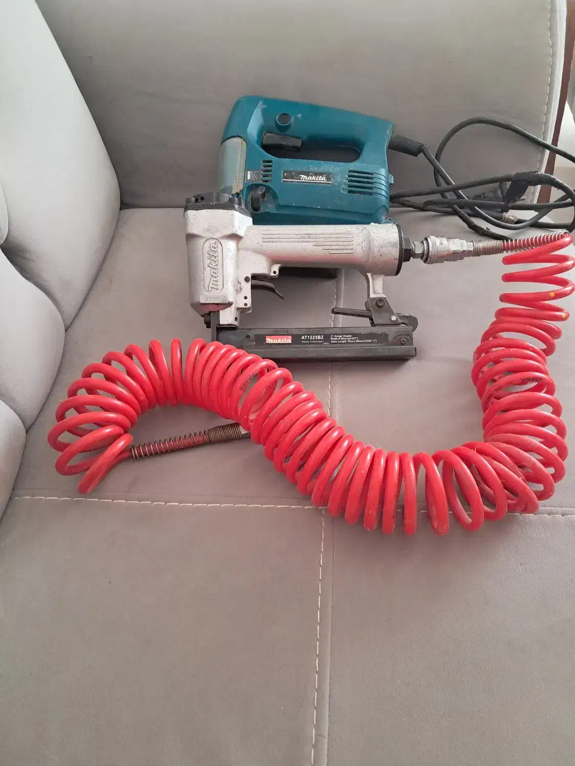 اره چکشی ماکیتا و منگنه ماکیتا|ابزارآلات|بجنورد, |دیوار