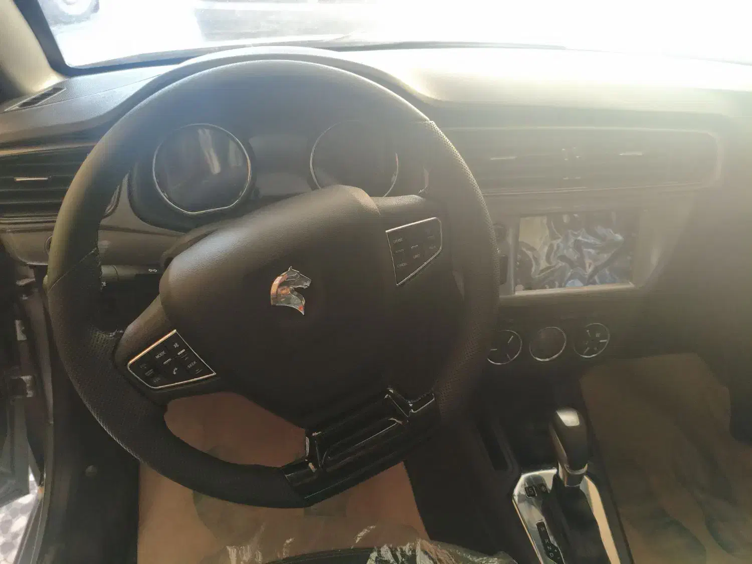 تارا V4 خشک|خودرو سواری و وانت|اصفهان, صائب|دیوار