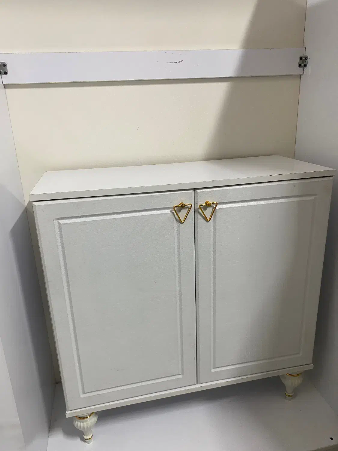 جاکفشی|جاکفشی، کمد، دراور|گرگان, |دیوار