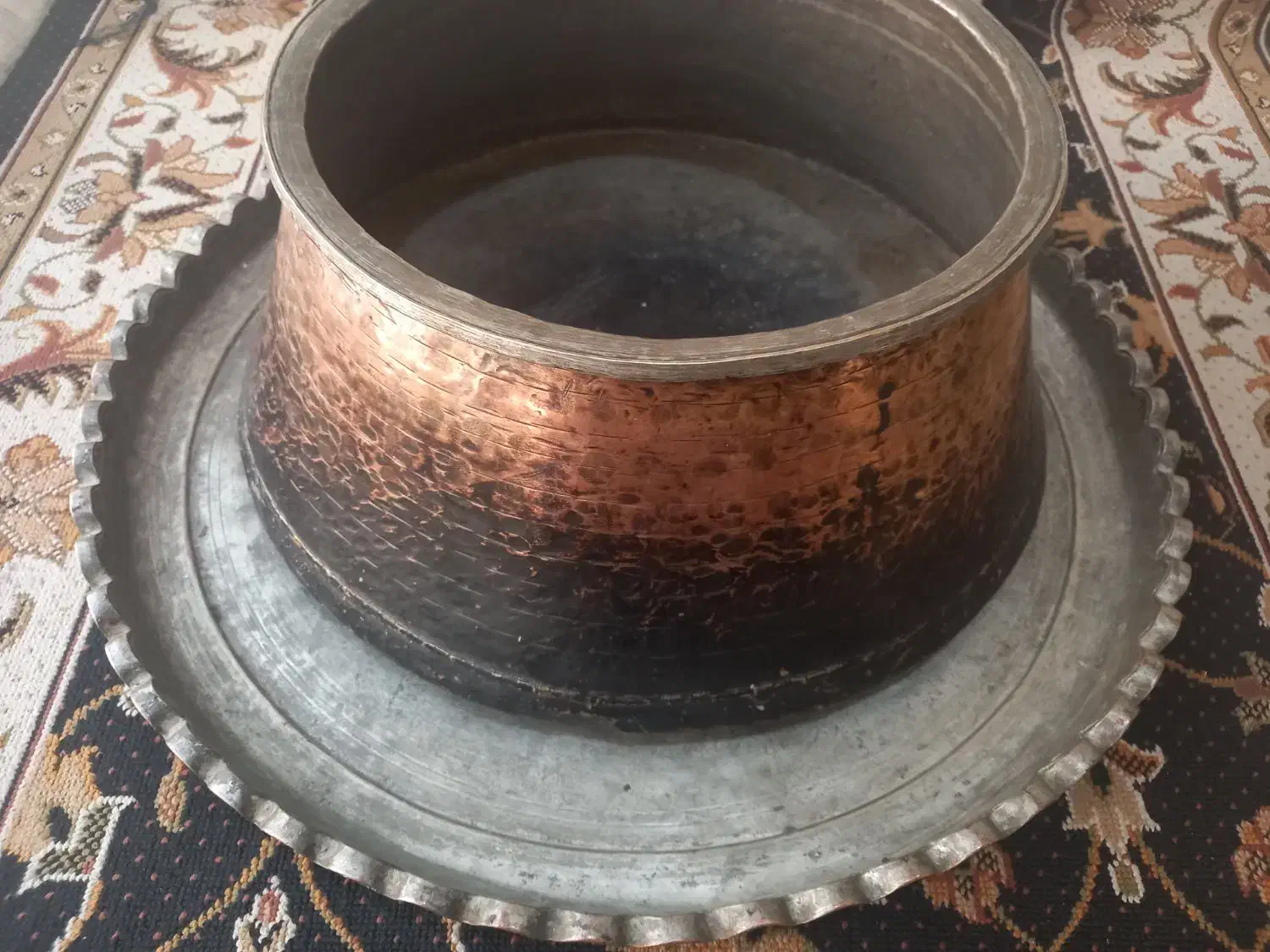 دیگ مسی و مجمع سینی مسی قدیمی - آنتیک|ظروف پخت‌وپز|کرج, حسین‌آباد|دیوار