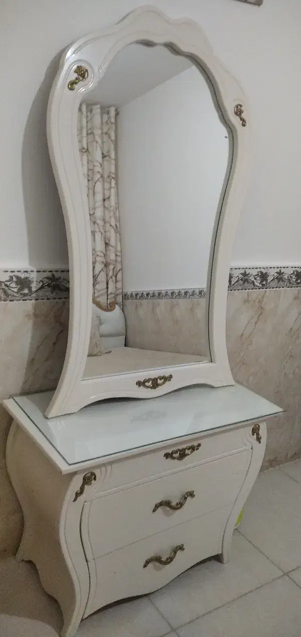 میز ارایش|تخت و سرویس خواب|چهاردولی, |دیوار