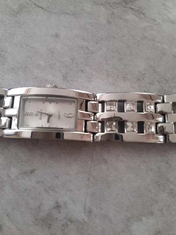 دوعدد ساعت نو|ساعت|سنندج, |دیوار