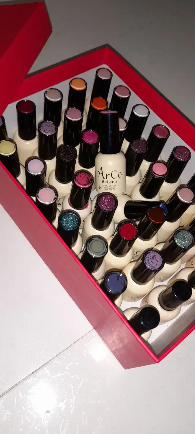 ۴۰ عدد لاک ژل رنگهای ترکیبی با قیمت باورنکردنی|آرایشی، بهداشتی، درمانی|شیراز, نصر|دیوار