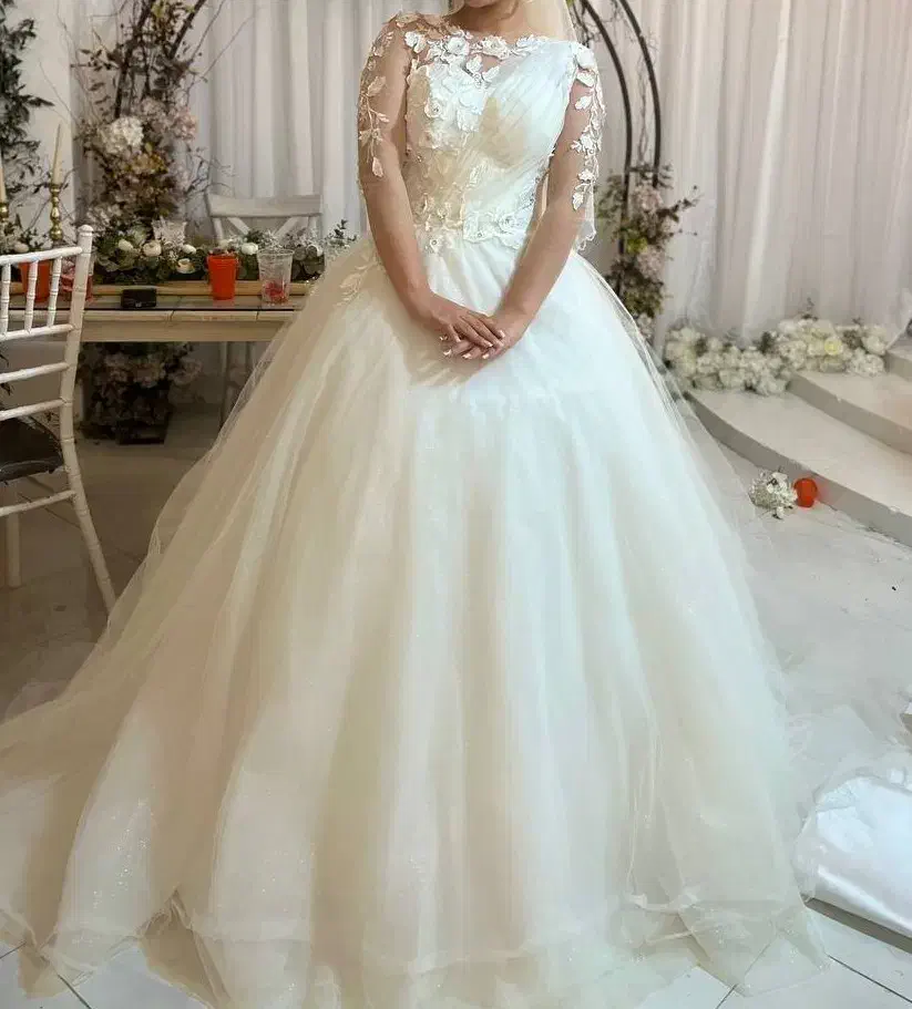 اجاره لباس عروس فقط ۵ میلیون وپانصد تومن|لباس|قزوین, |دیوار