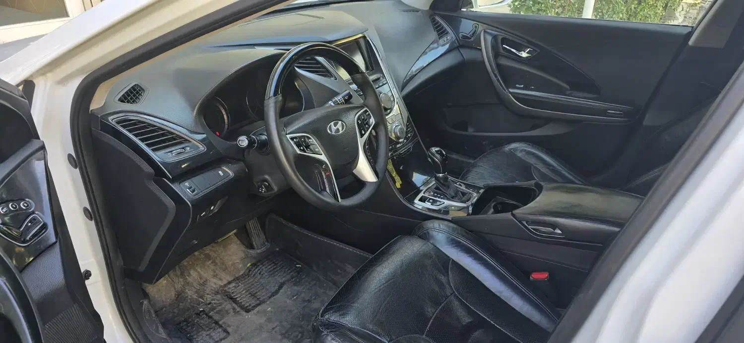 گرنجور۲۰۱۲|خودرو سواری و وانت|تهران, تسلیحات|دیوار