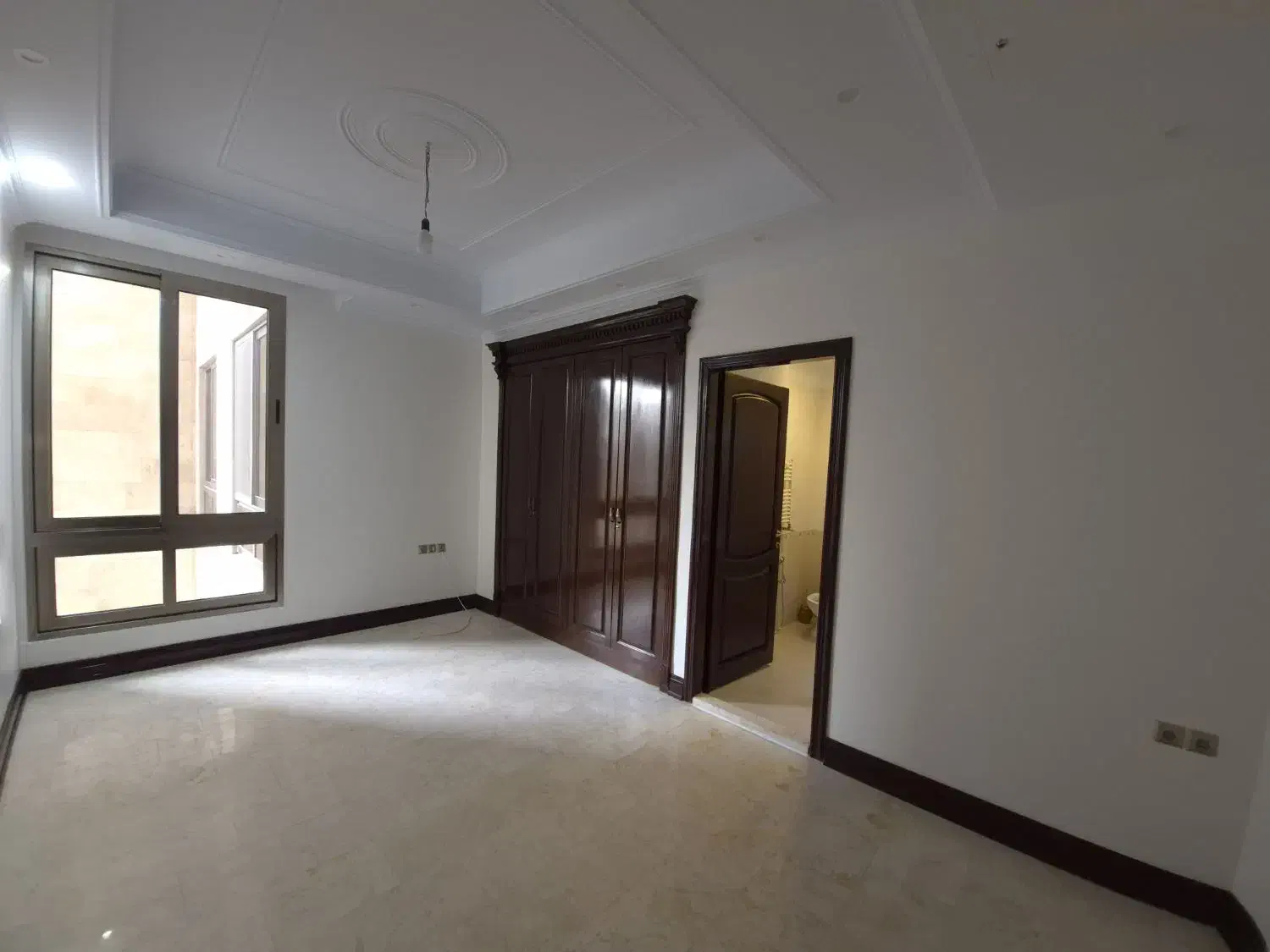 زعفرانیه۲۵۰متر ۴خواب مستر فول مشاعات ۲پارکینگ