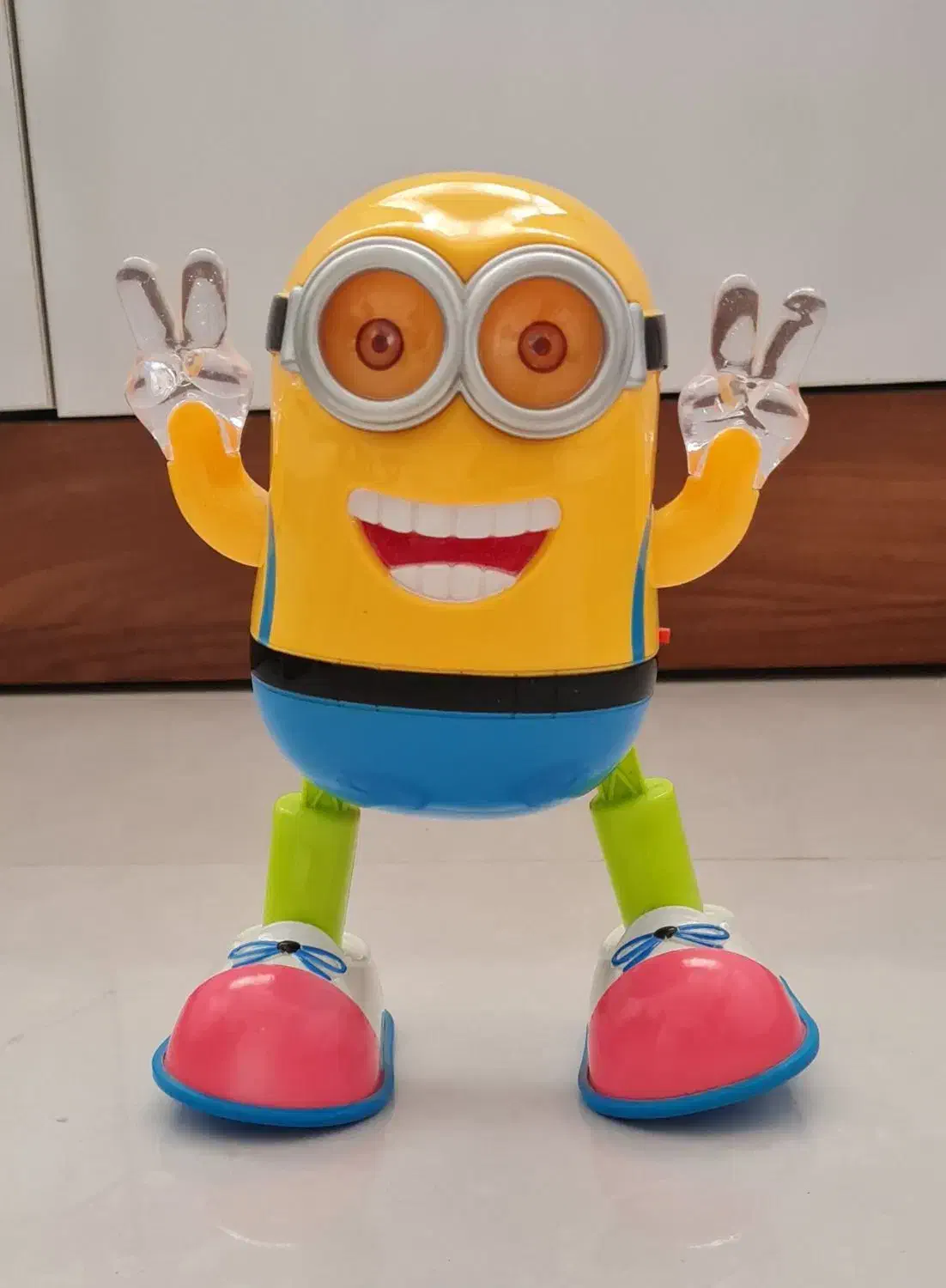 عروسک مینیون موزیکال و رقاص|اسباببازی|شیروان (خراسان), |دیوار