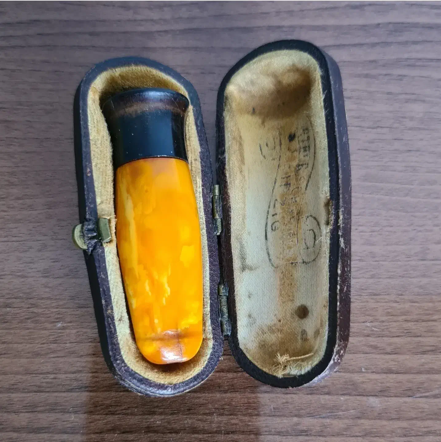 چوب سیگار کهربا عتیقه آلمانی|کلکسیون اشیاء عتیقه|تهران, سردارجنگل|دیوار