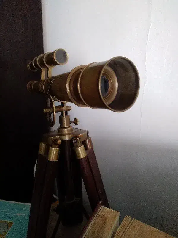 دوربین آنتیک|کلکسیون اشیاء عتیقه|نهاوند, |دیوار