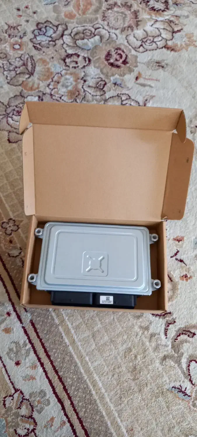 ایسیو ساینا نو|قطعات یدکی و لوازم جانبی|شیراز, کوشک میدان|دیوار