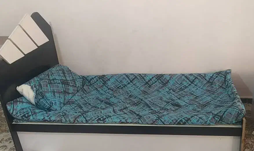 تخت خواب نوجوان با بهترین چوب ام دی اف|تخت و سرویس خواب|خرم‌آباد, |دیوار