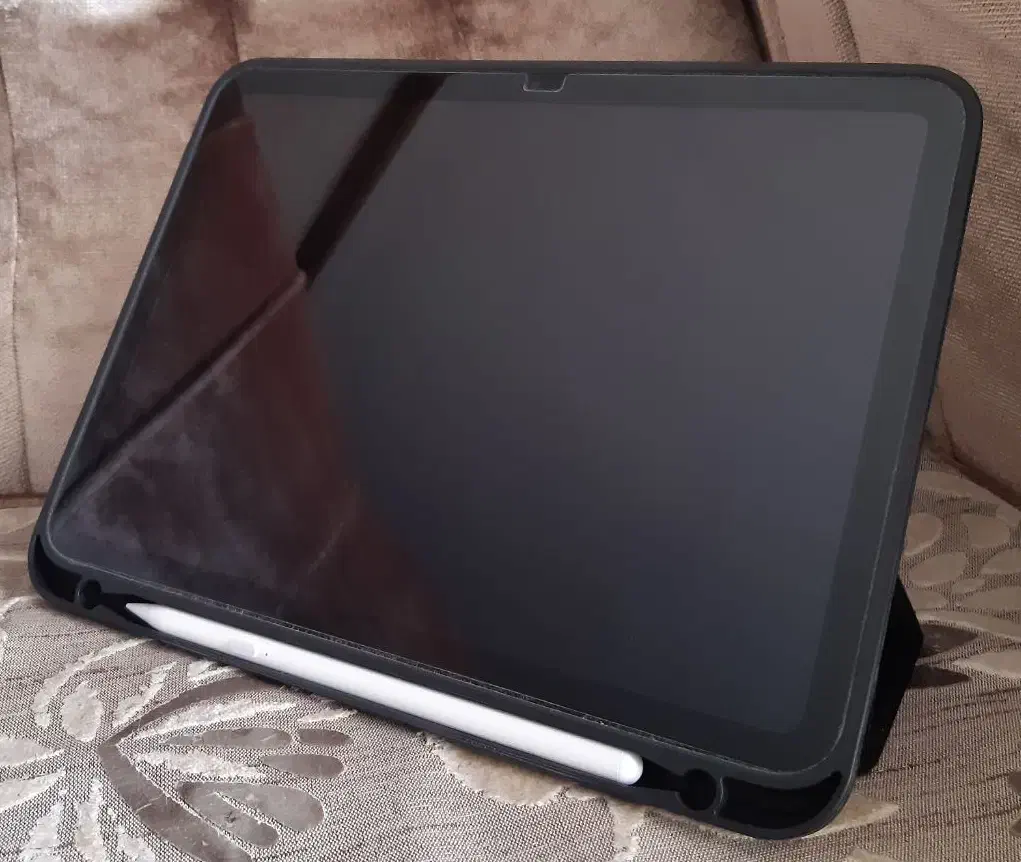 iPad 10.9 2022 WiFi بسیار کم کار بهمراه قلم|تبلت|اصفهان, مفتح|دیوار