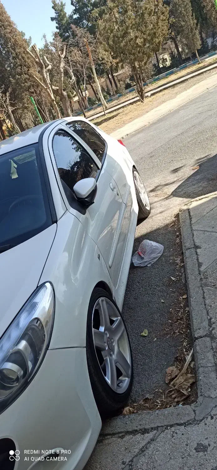 ۲۰۷ مدل ۹۷ در حد|خودرو سواری و وانت|فولادشهر, سایت صنعتی کاوه|دیوار