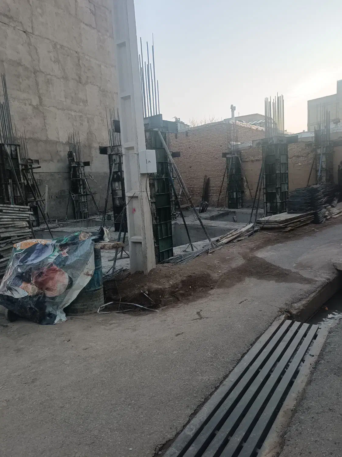 آرماتوربندی اجرای سازه های بتنی|خدمات پیشه و مهارت|ابهر, |دیوار