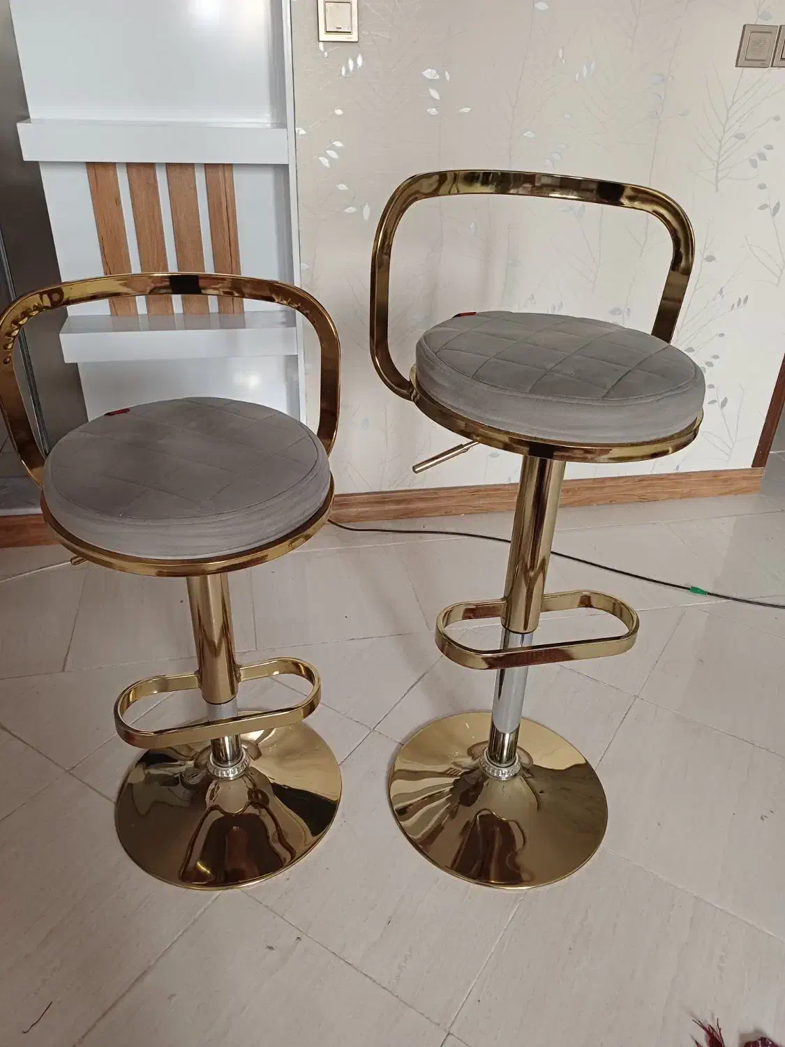 صندلی|صندلی و نیمکت|یزد, |دیوار