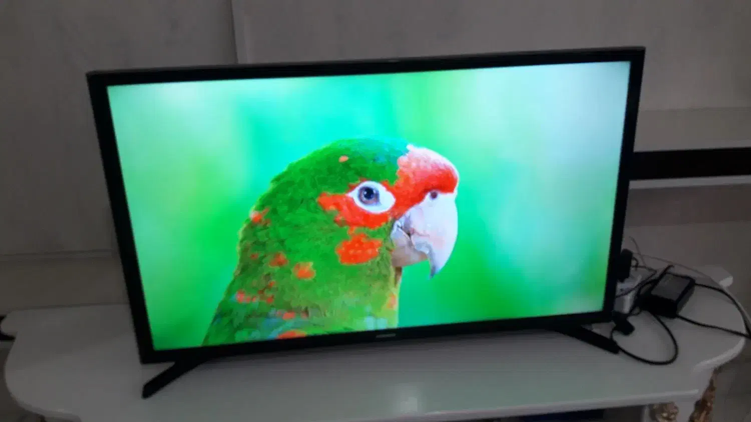 ال ای دی تلویزیون  SAMSUNG 32 بسیار تمیز|تلویزیون و پروژکتور|تبریز, |دیوار