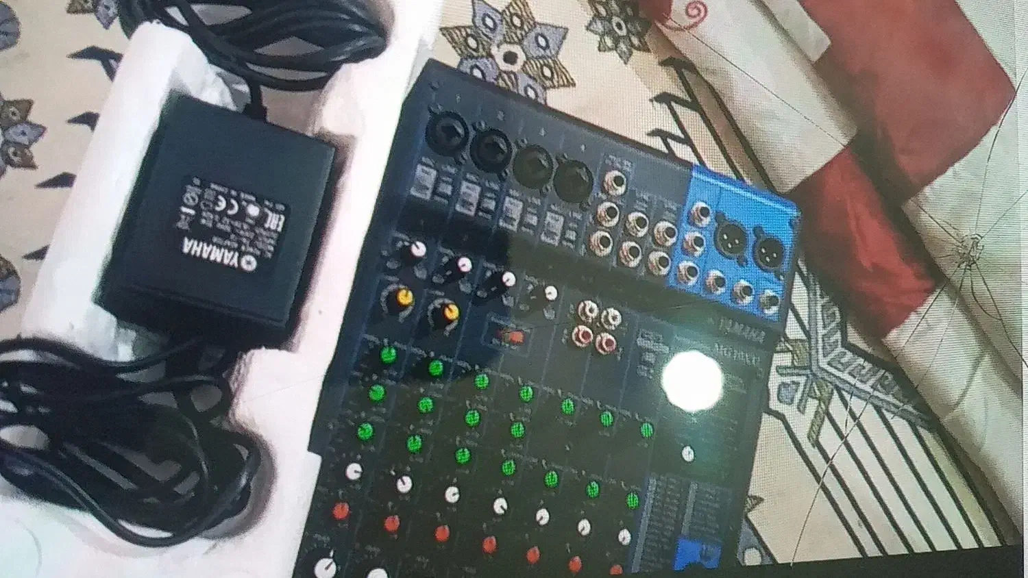 زابل|صوتی و تصویری|کرباسک, |دیوار