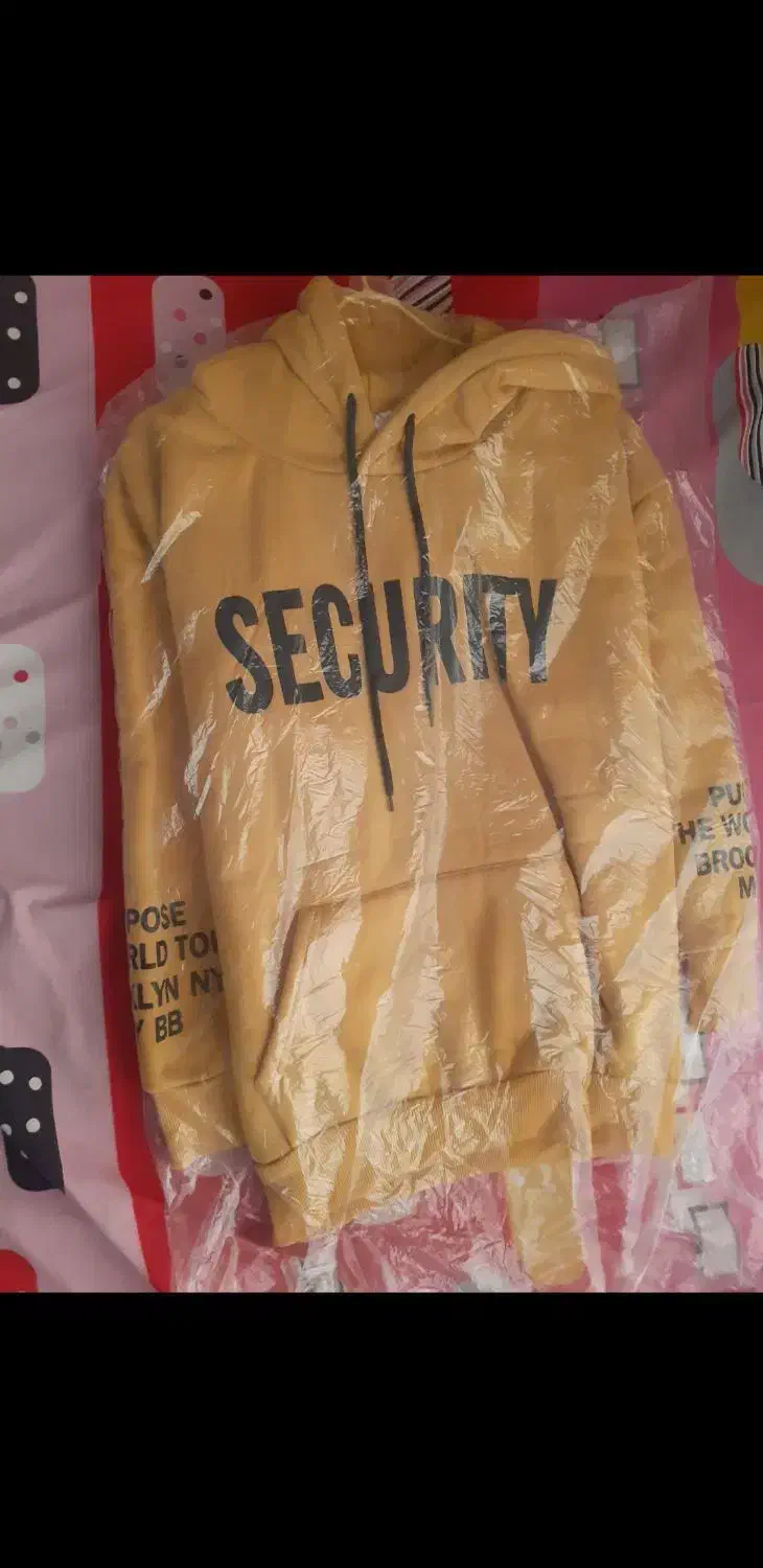 هودی کلاهدار|لباس|پردیس, فاز ۲|دیوار