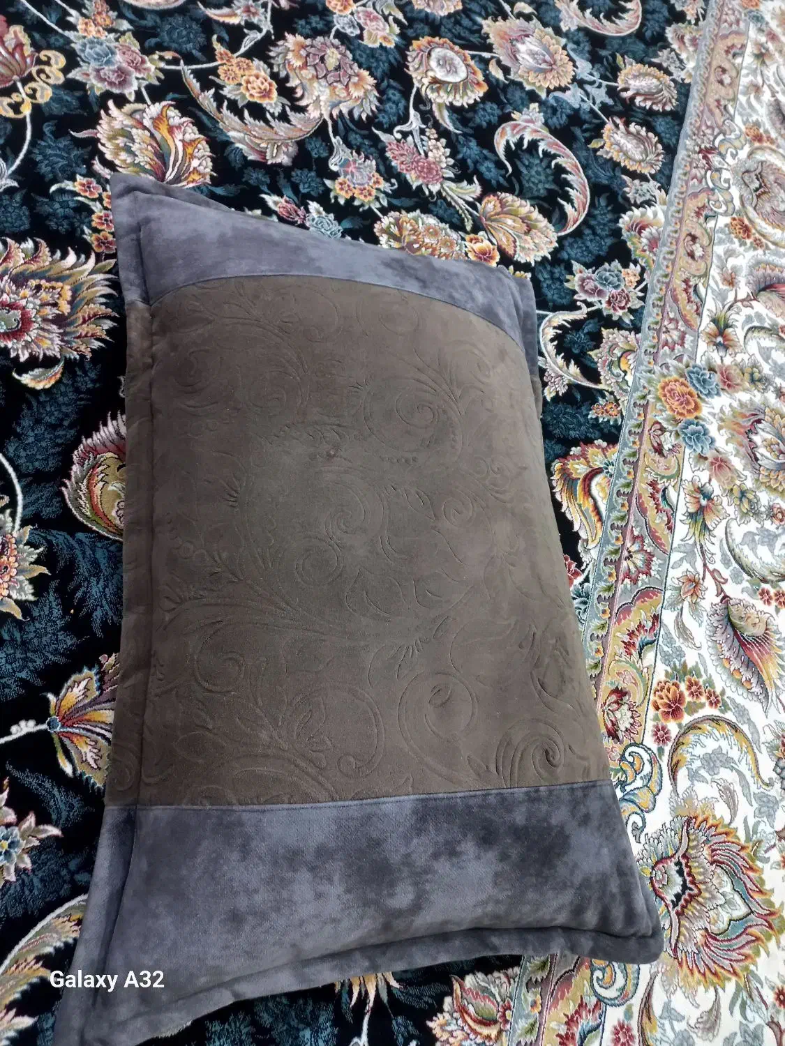 ۱۲عددنومعاوضه دارم بارنگ روشن جنسشان خیلی خوبه|کیف، کفش، کمربند|نورآباد, |دیوار