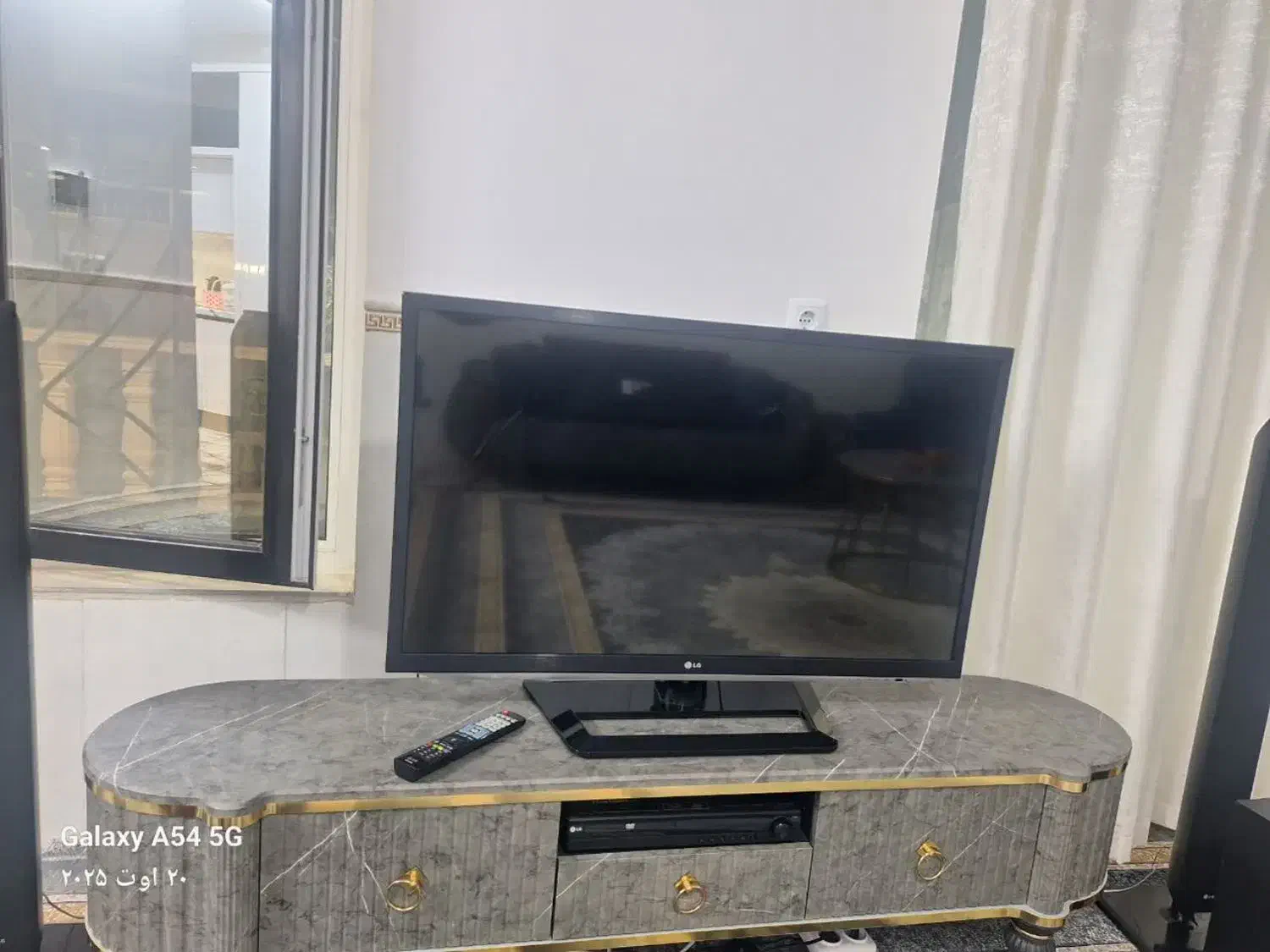 تلویزیون ال جی ۴۲ اینچ|تلویزیون و پروژکتور|قم, علی آباد سعدگان|دیوار