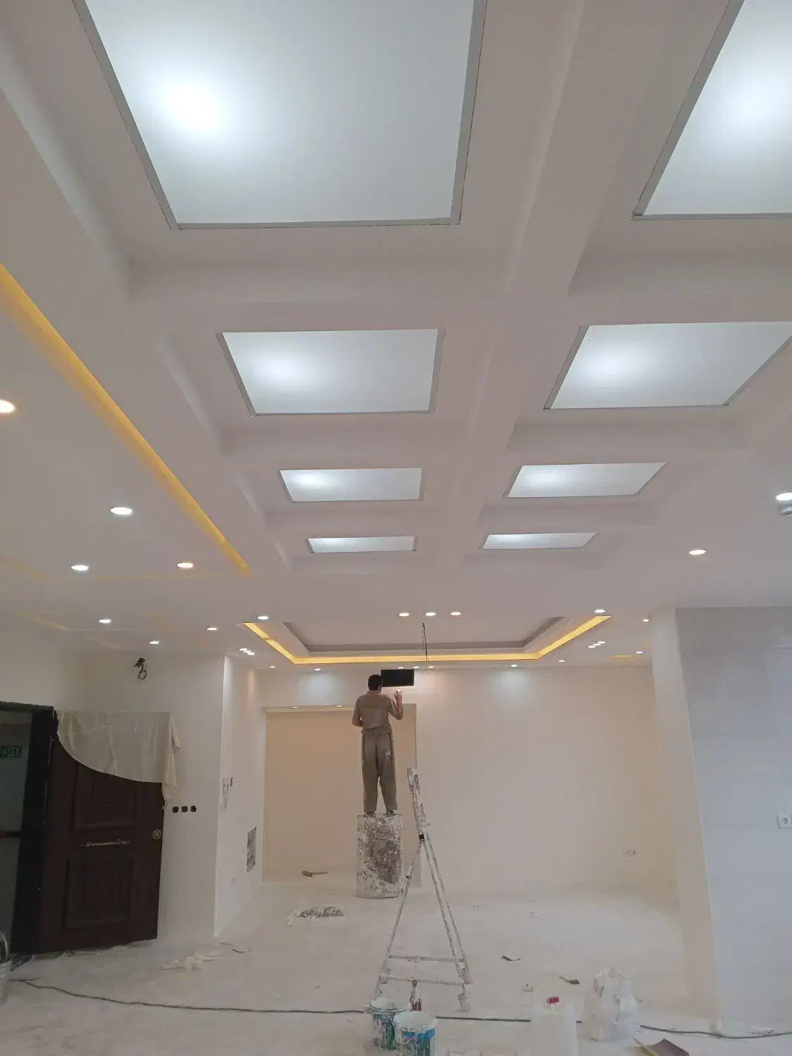 نقاشی ساختمان میرزایی|خدمات پیشه و مهارت|سرپل ذهاب, |دیوار