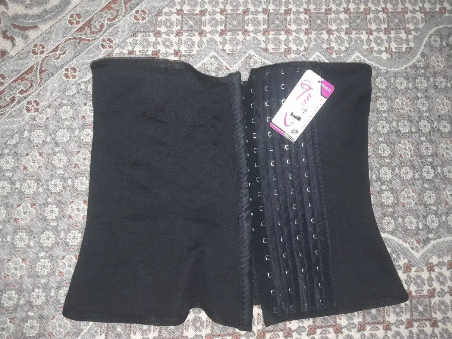 گن ساعت شنی|لباس|کرمانشاه, |دیوار