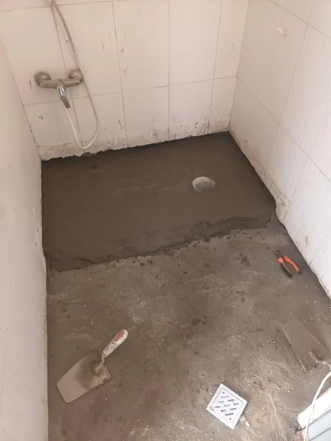 تخریب ساختمان بدون شکستن لوله ها و کاشیکاری|خدمات پیشه و مهارت|گرگان, |دیوار