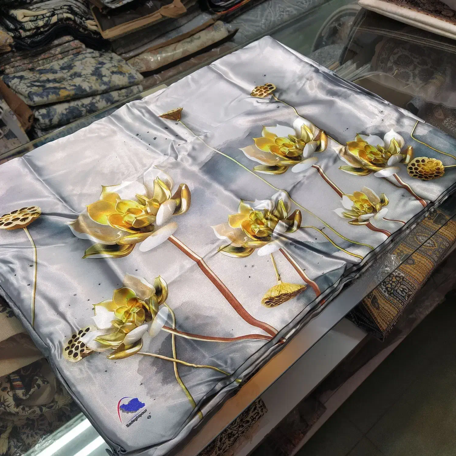 روبالش متنوع|رختخواب، بالش، پتو|فولادشهر, A2|دیوار