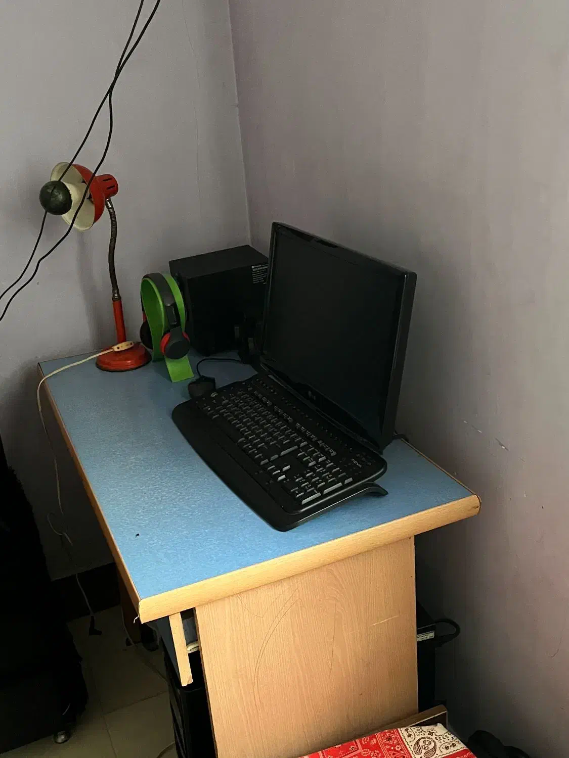 میز کامپیوتر|میز تحریر و کامپیوتر|رشت, پارک شهر|دیوار