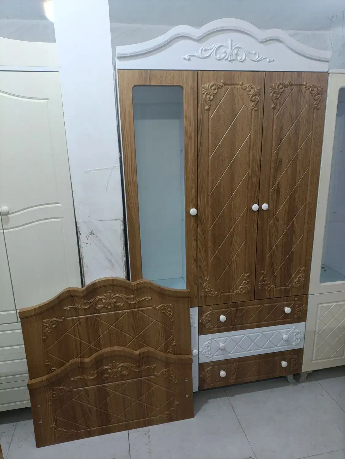 سرویس خواب سیسمونی کودک کمد سه درب تخت نوجوان|تخت و صندلی بچه|مشهد, توس (بلوار توس)|دیوار