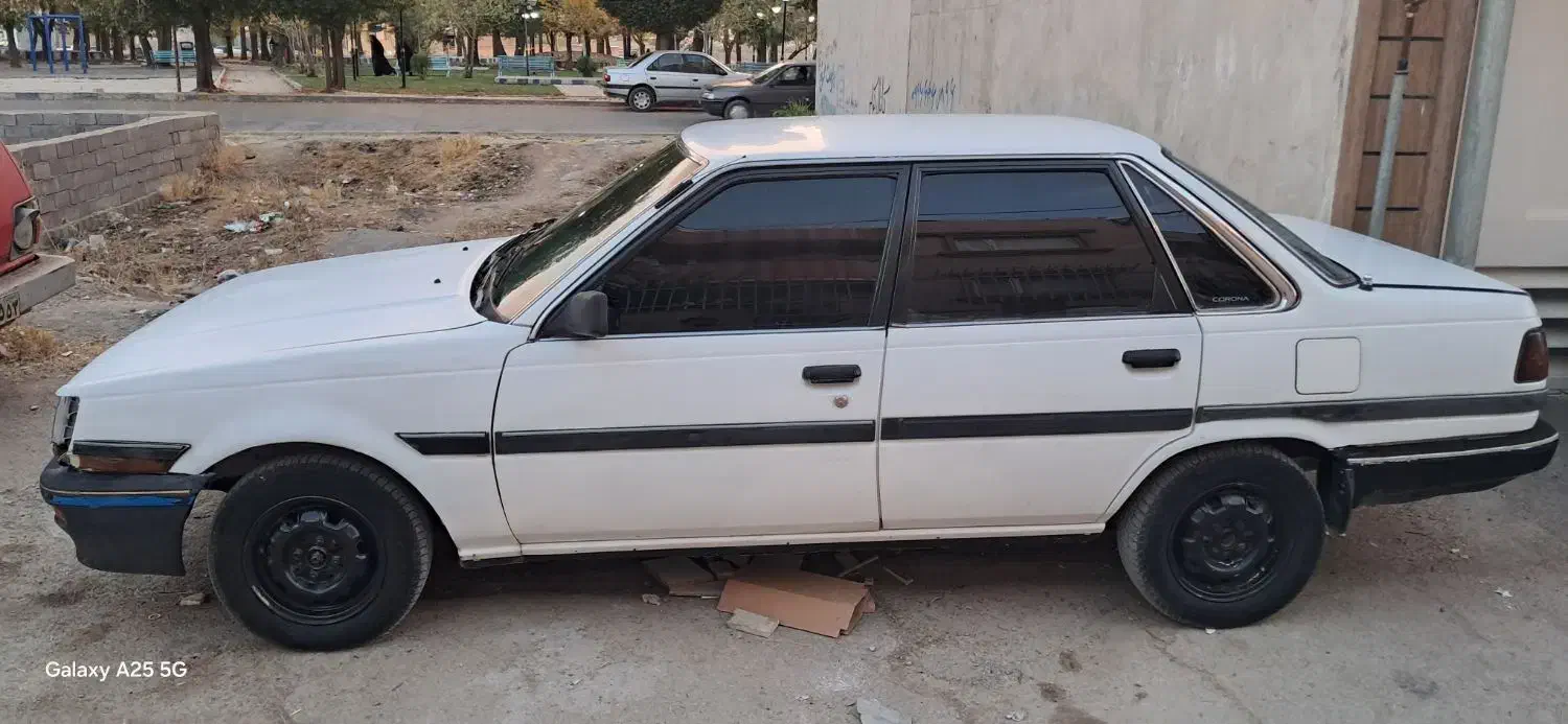تویتا کرونا مدل ۱۹۸۷|خودرو کلاسیک|شهرکرد, |دیوار