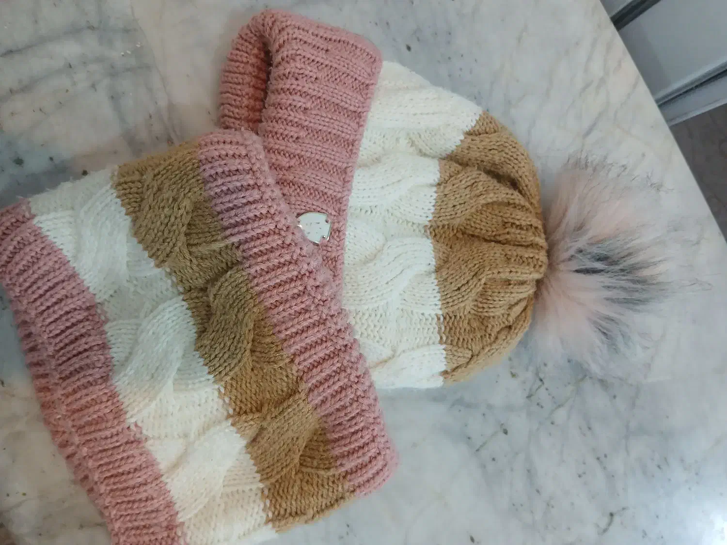 کلاه شالگردن|کفش و لباس بچه|تربت جام, شهید نصرالهی|دیوار