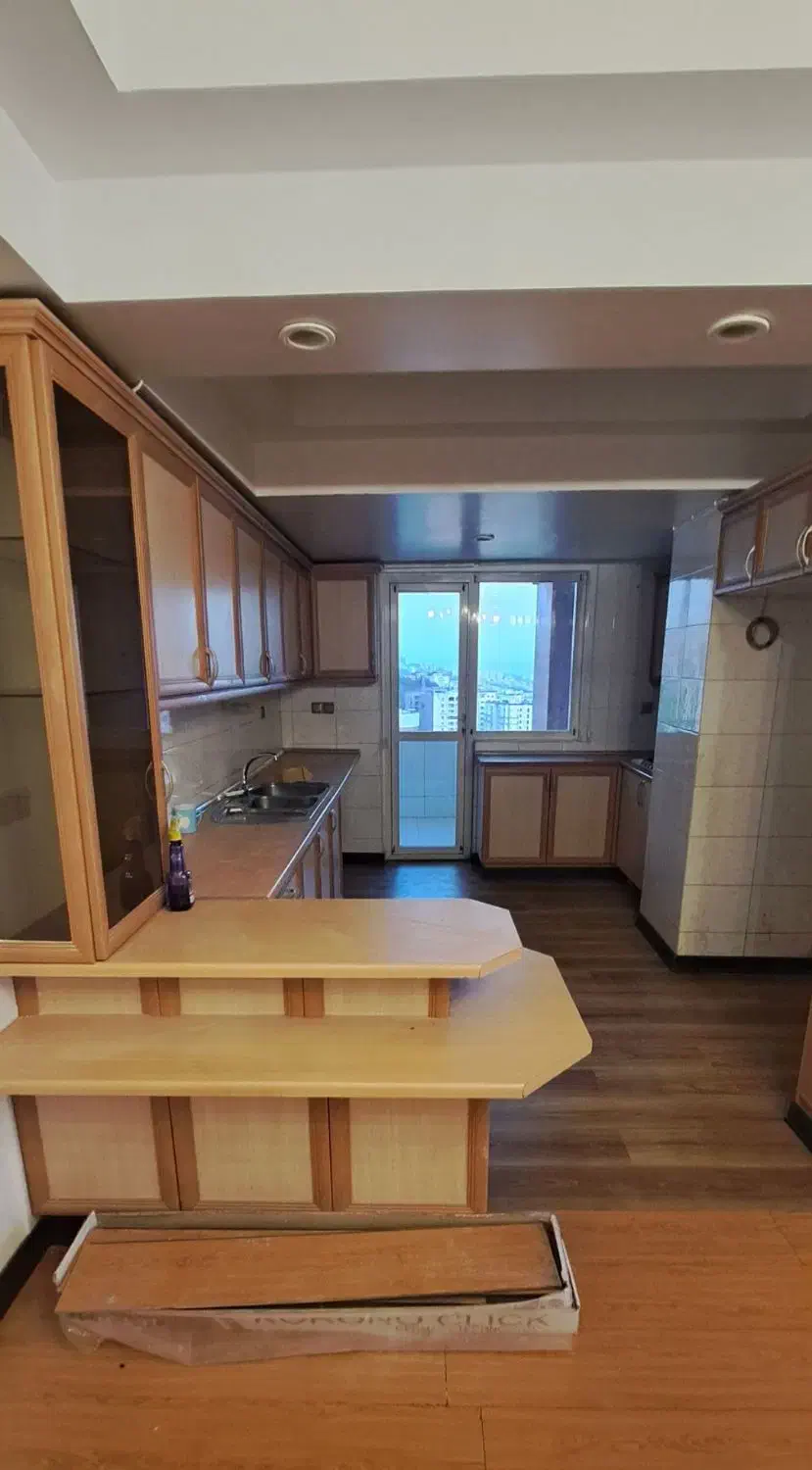 نیاوران ۱۳۰ متر ۲ خوابه با امکانات کامل طبقه ۴