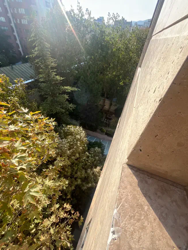 واحد ۱۶۰ متری/دوخواب/قیطریه/ویو مشجر